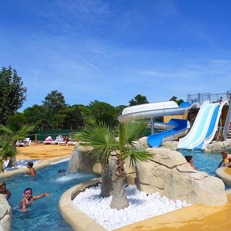 Camping Le Sainte Marie Esterno foto