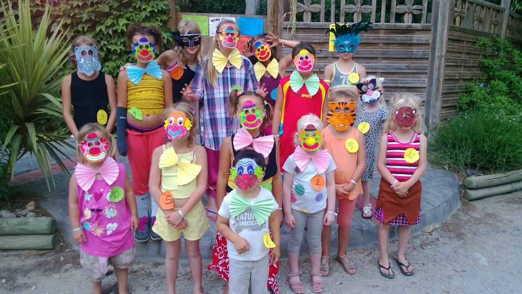 Camping Le Sainte Marie Esterno foto