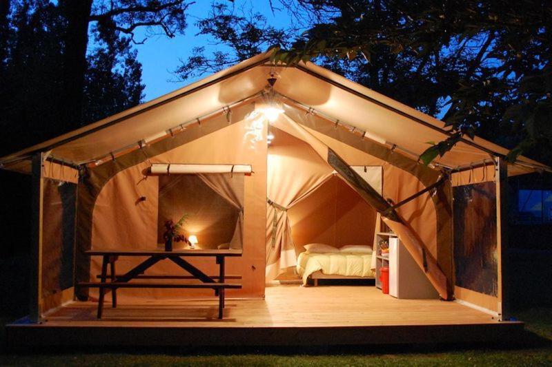 Camping Le Sainte Marie Esterno foto