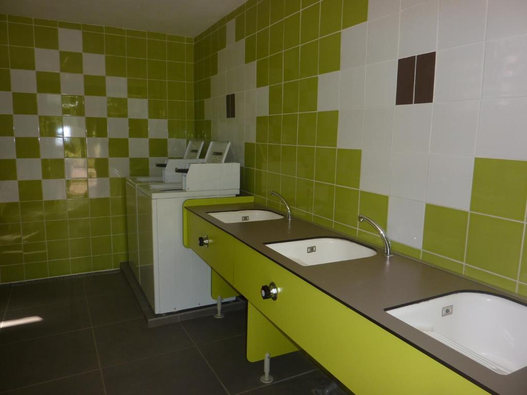 Camping Le Sainte Marie Esterno foto