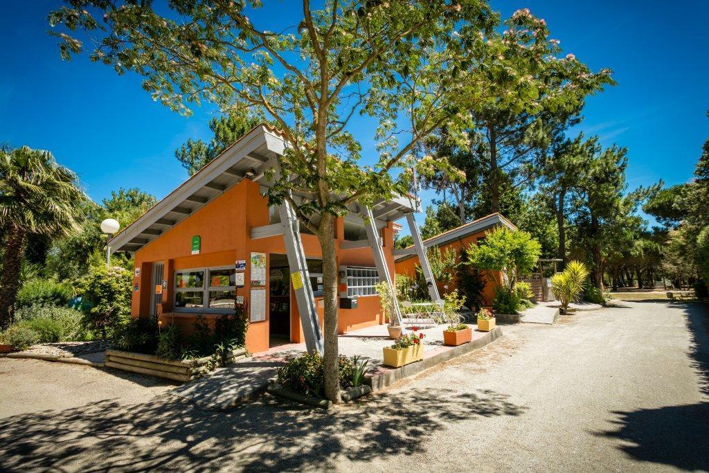 Camping Le Sainte Marie Esterno foto