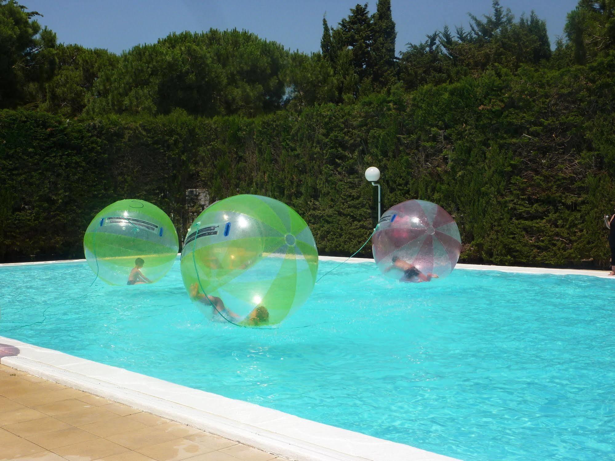 Camping Le Sainte Marie Esterno foto